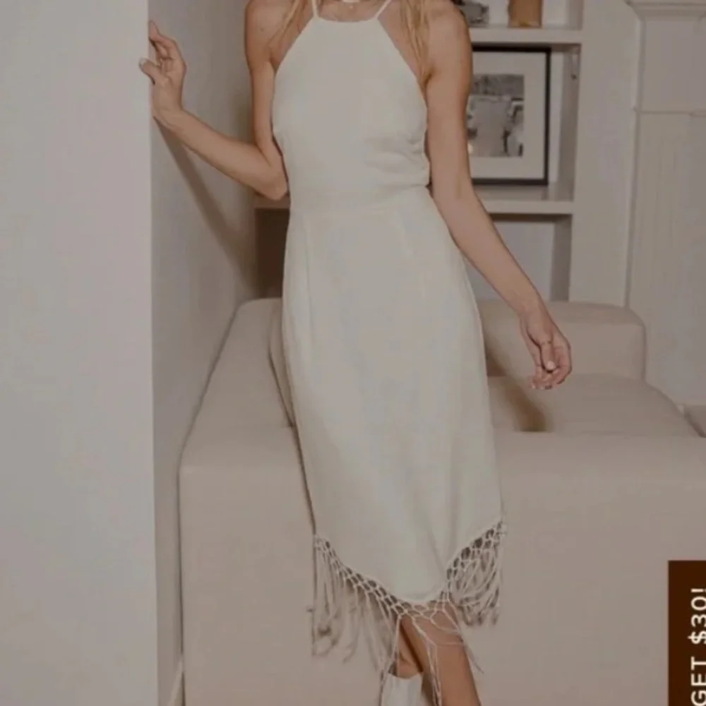 Lulus  Dress - Picture 2 of 9